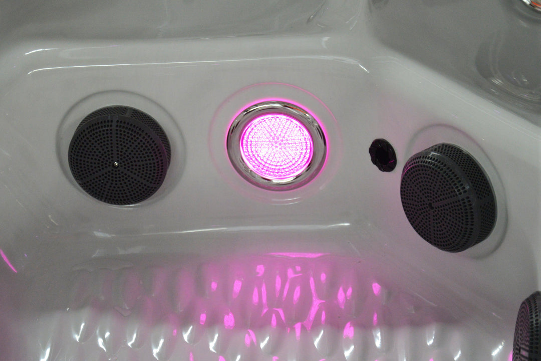 L869 – Dominion Spas